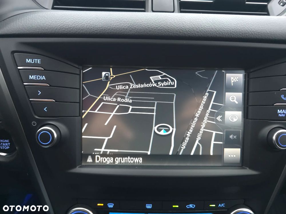 Toyota Avensis 2.0 Prestige NAVI MS - 34