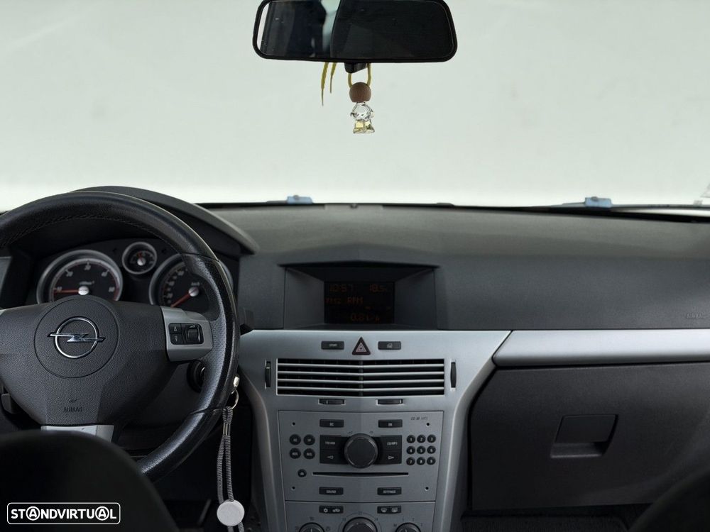 Opel Astra GTC 1.7 CDTI - 20