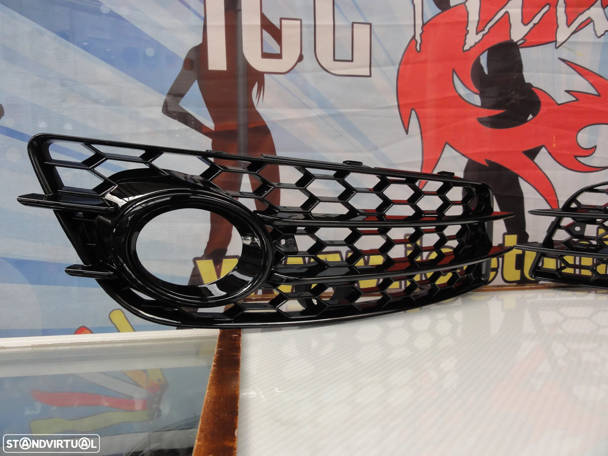 Grelhas faróis nevoeiro Audi A4 B8 08-11 RS LOOK preto brilhante (para-choques sline e S4) - 2