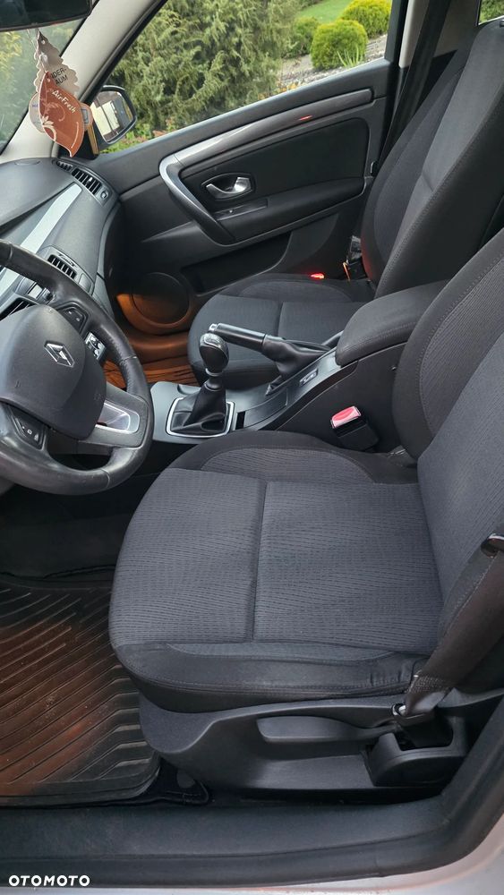 Renault Laguna - 9