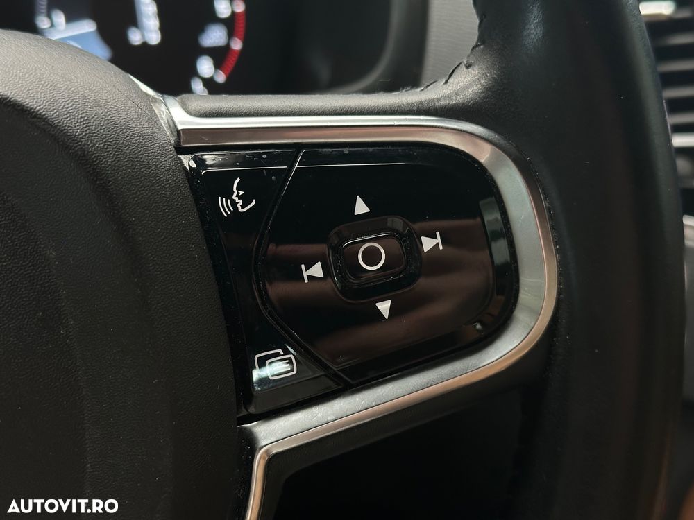 Volvo XC 90 D5 AWD Geartronic Inscription - 31