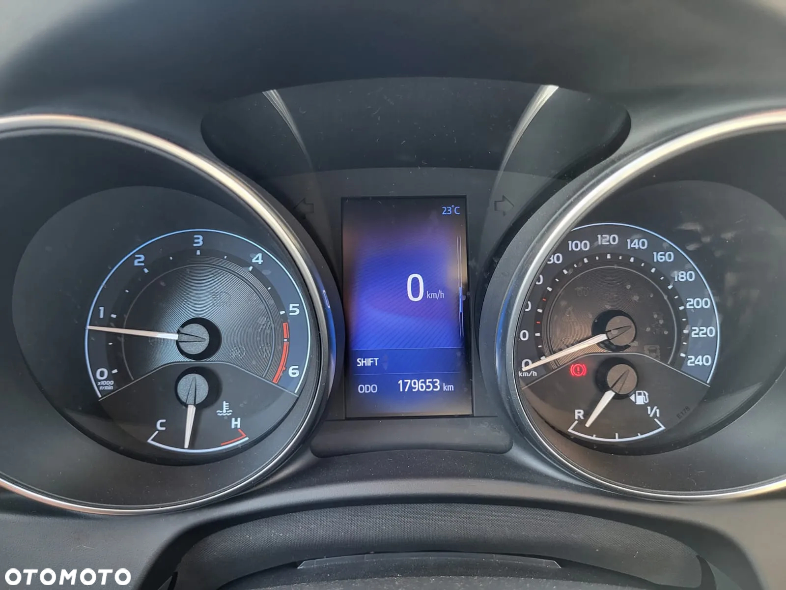 Toyota Auris - 22