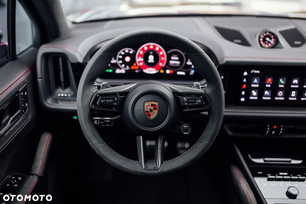 Porsche Cayenne GTS - 38