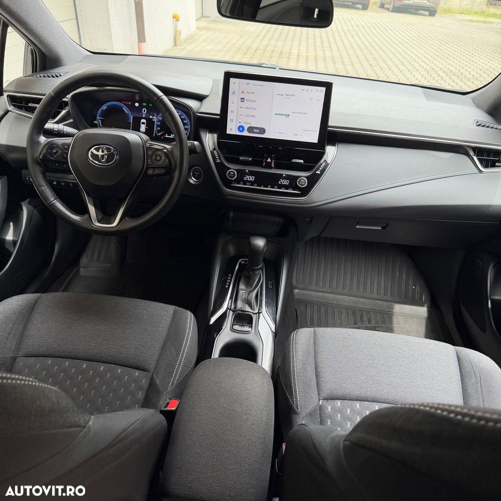 Toyota Corolla 1.8 Business Edition - 14