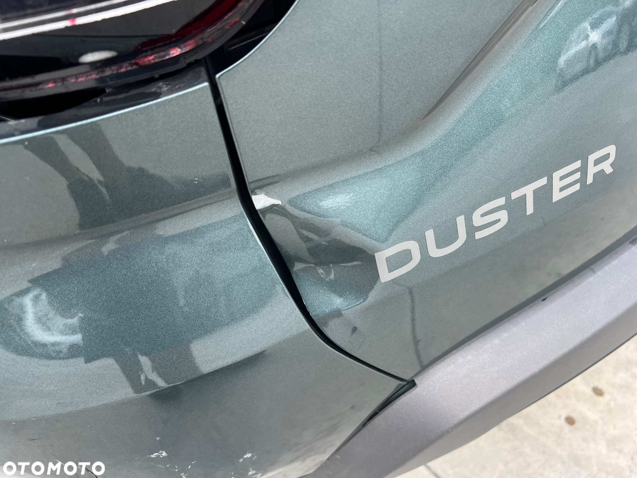 Dacia Duster TCe 100 2WD Celebration - 34