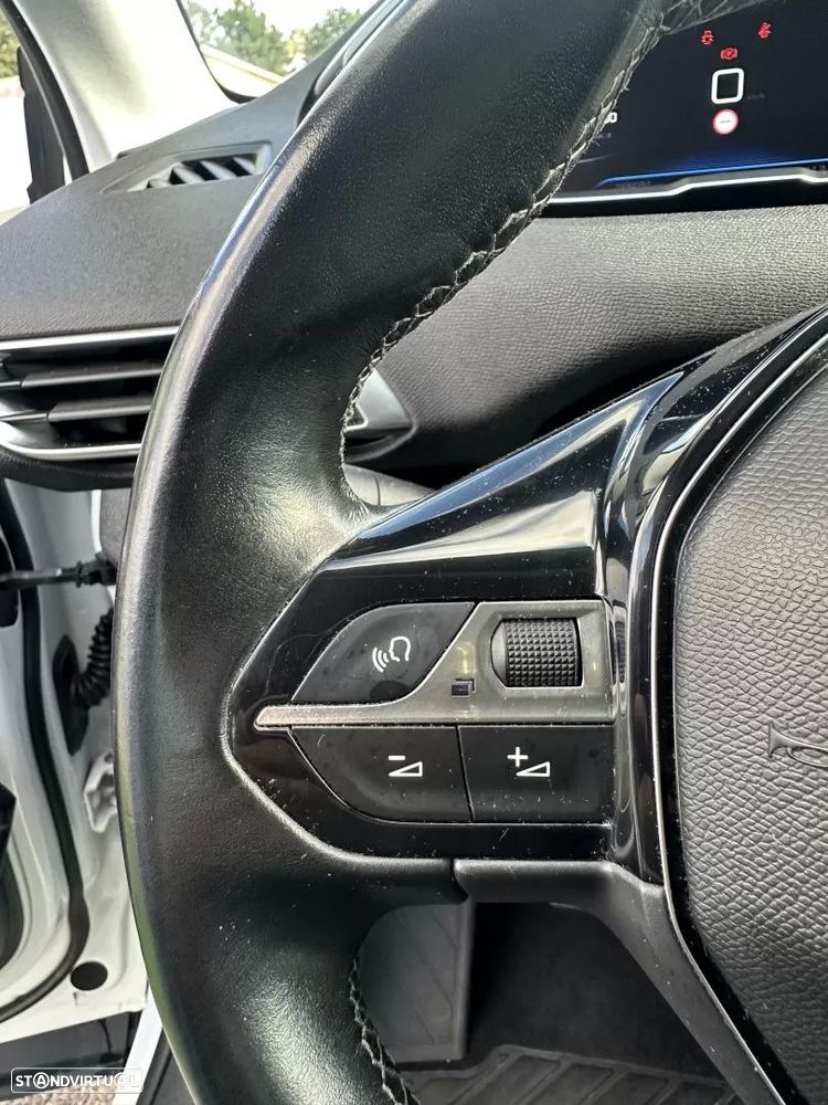 Peugeot 5008 1.2 PureTech Allure Pack - 38