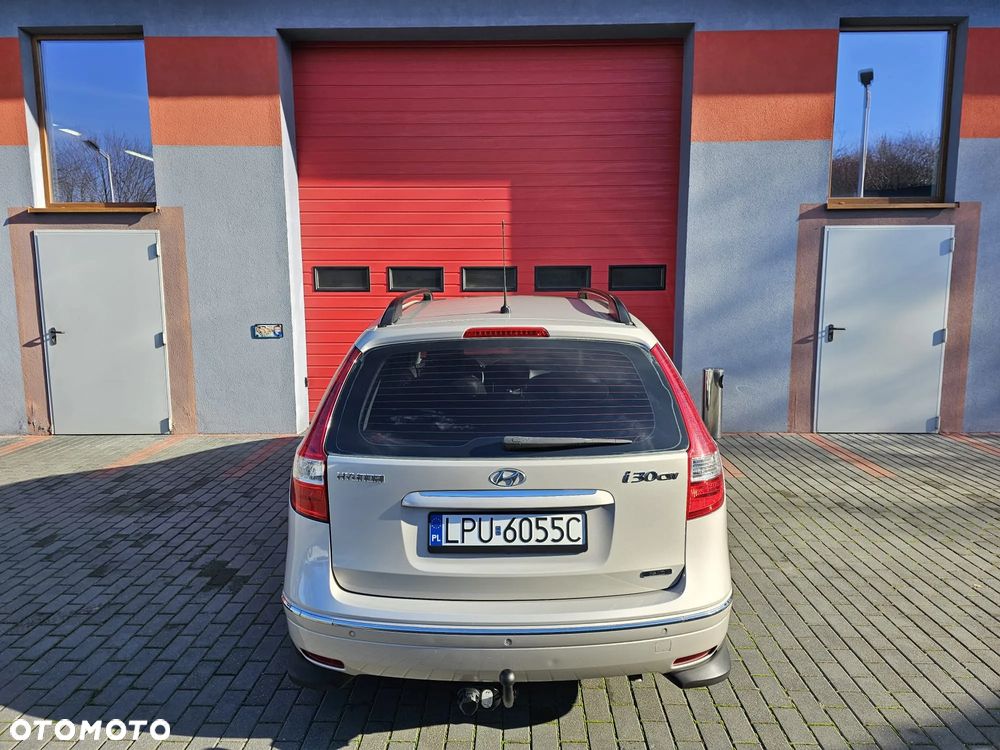Hyundai i30 i30cw 2.0 Style - 15