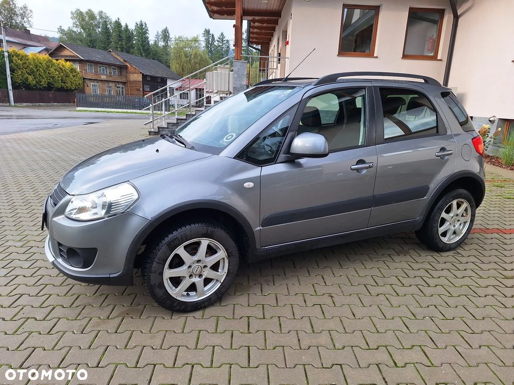 Suzuki SX4 1.6 GS / Premium 4WD - 27
