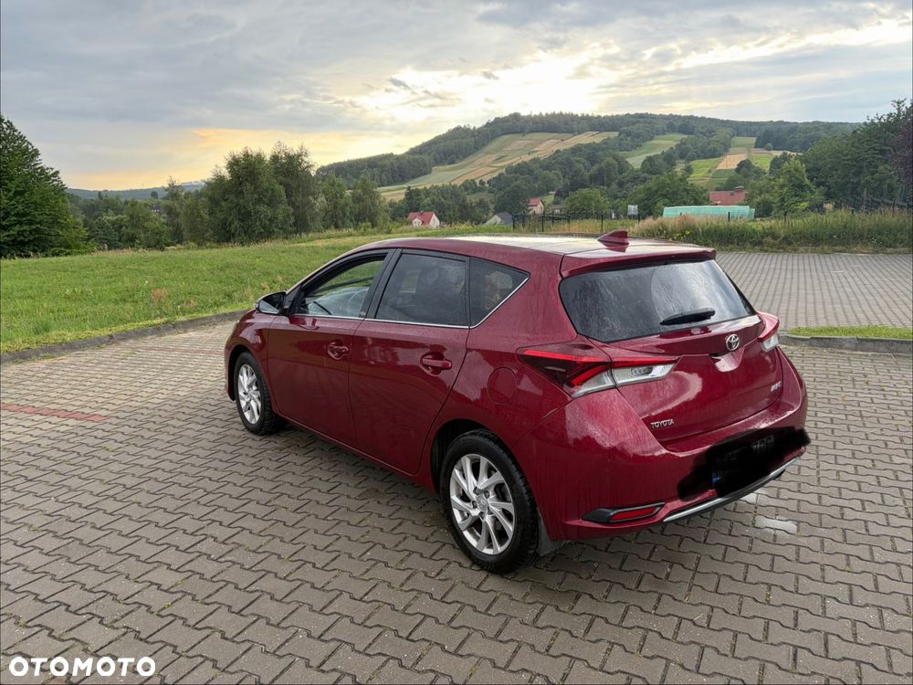 Toyota Auris 1.2 T Prestige - 8