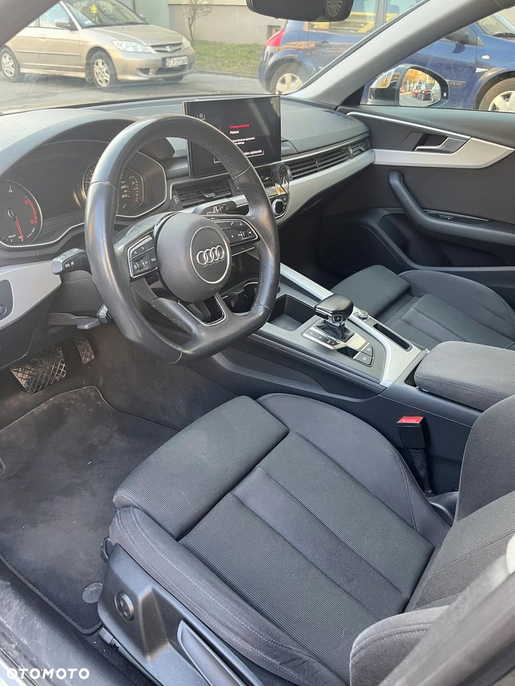 Audi A4 Limousine - 10
