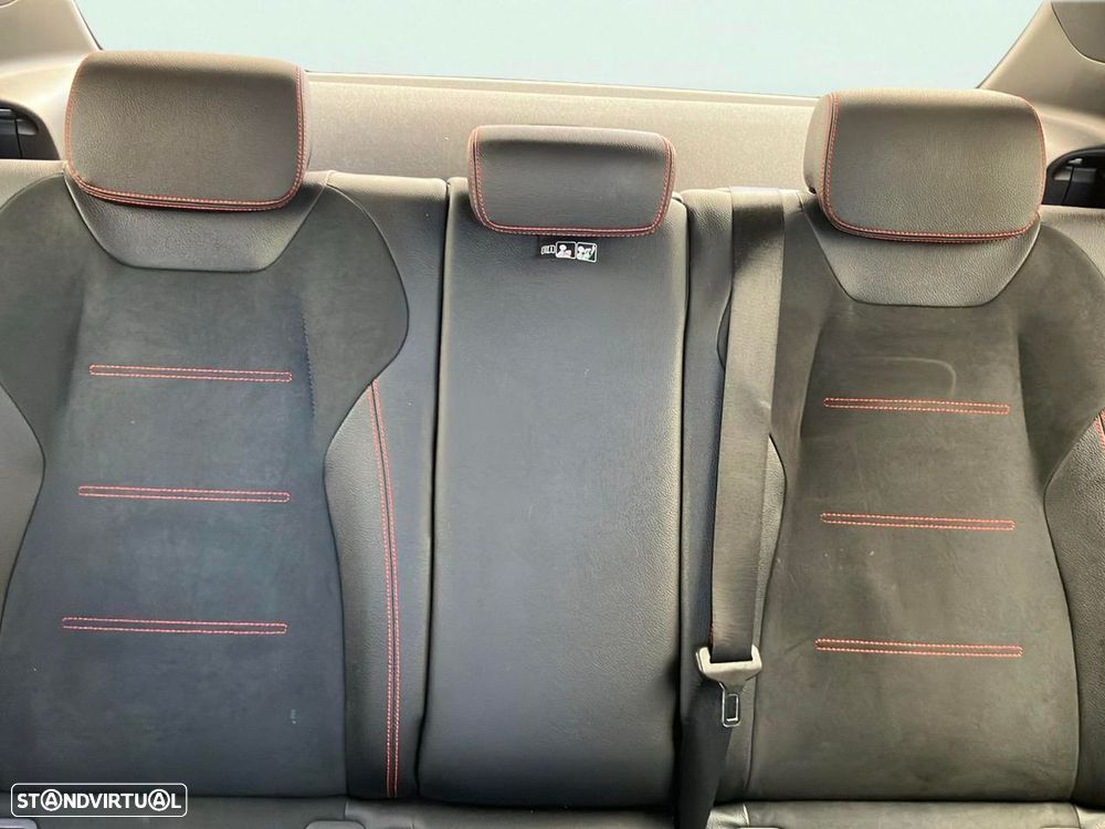 Mercedes-Benz A 200 - 18