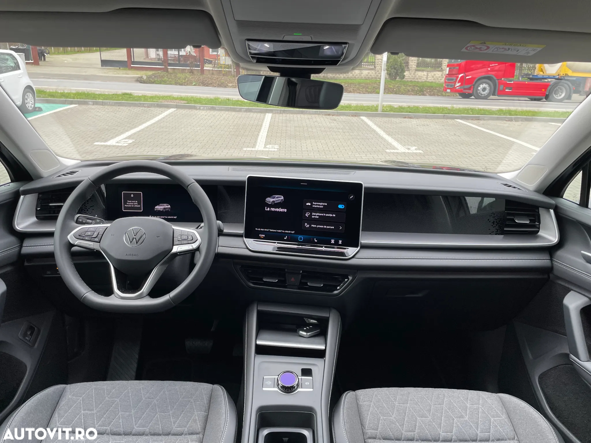 Volkswagen Tayron 1.5 eTSI DSG MHEV Life - 16