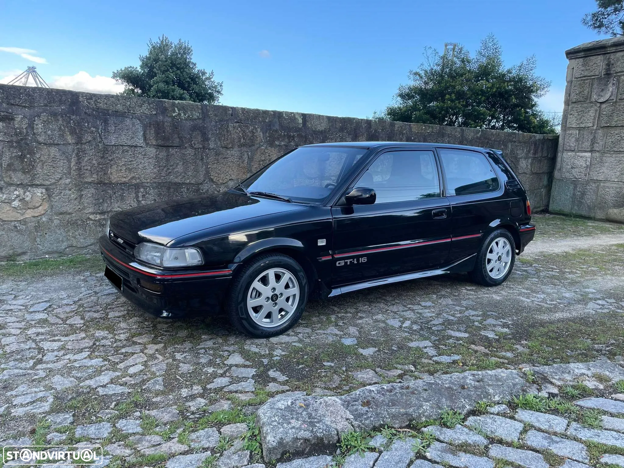 Toyota Corolla GT-i 16 - 8