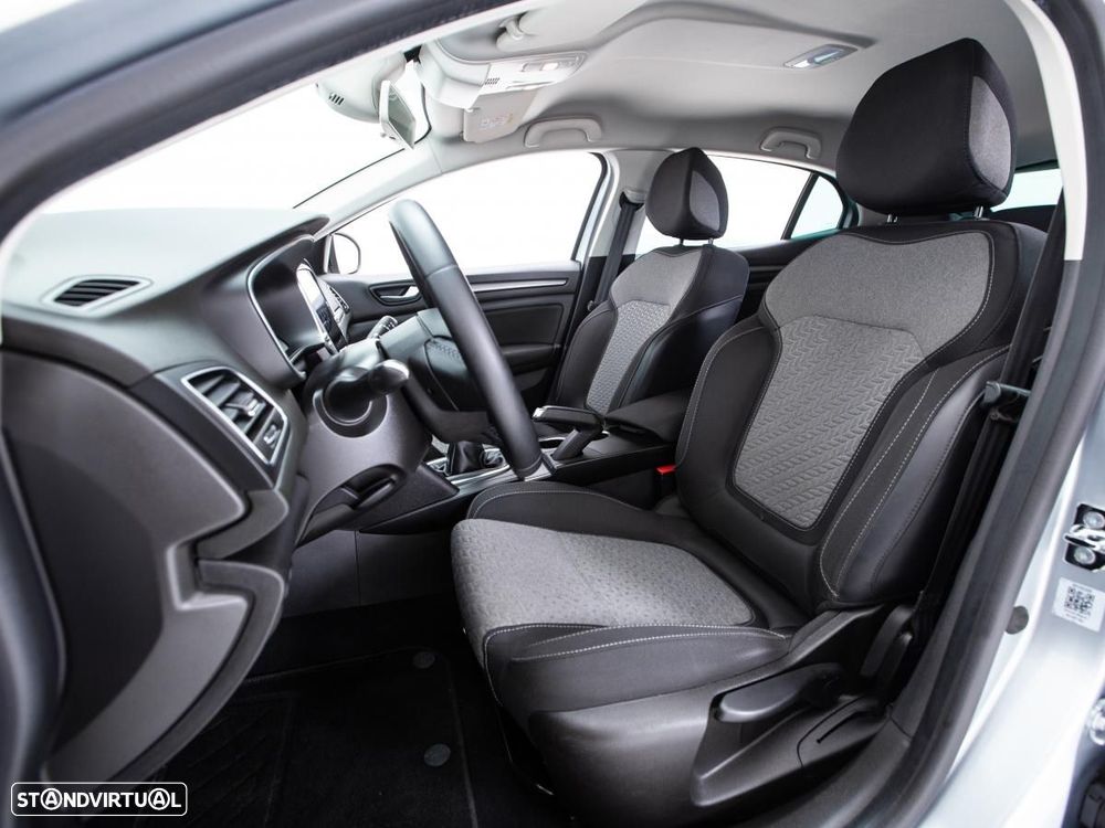 Renault Mégane 1.5 Blue dCi Limited - 8