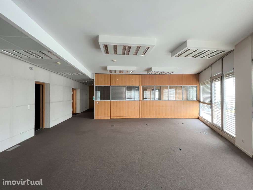 Escritório no Parque das Nações com 216 m2 - Grande imagem: 3/18