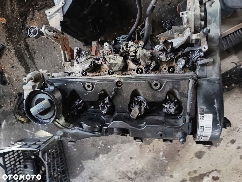 AUDI SEAT VW 1.6 TDI CAY SILNIK SŁUPEK - 3