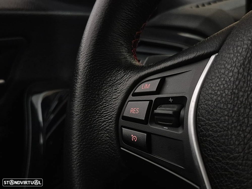 BMW 218 d Coupe Line Sport Auto - 31