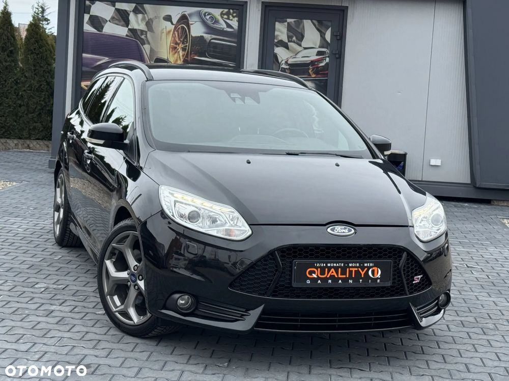 Ford Focus SW 2.0 EcoBoost ST Leather Sport Pack - 4