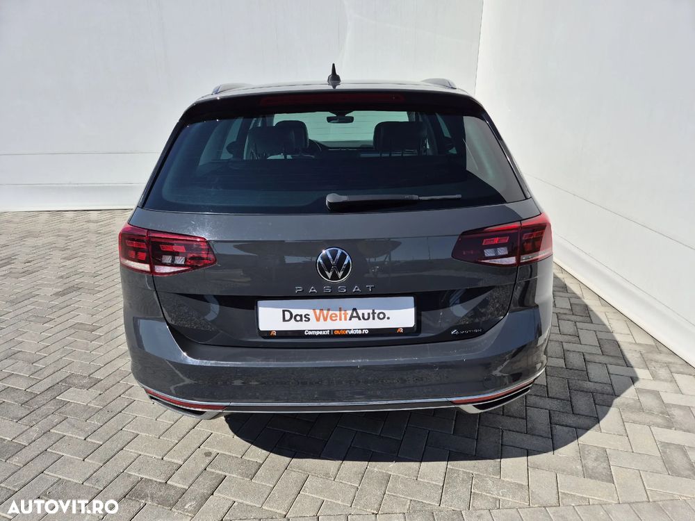 Volkswagen Passat 2.0 TDI DSG 4Mot Highline - 4