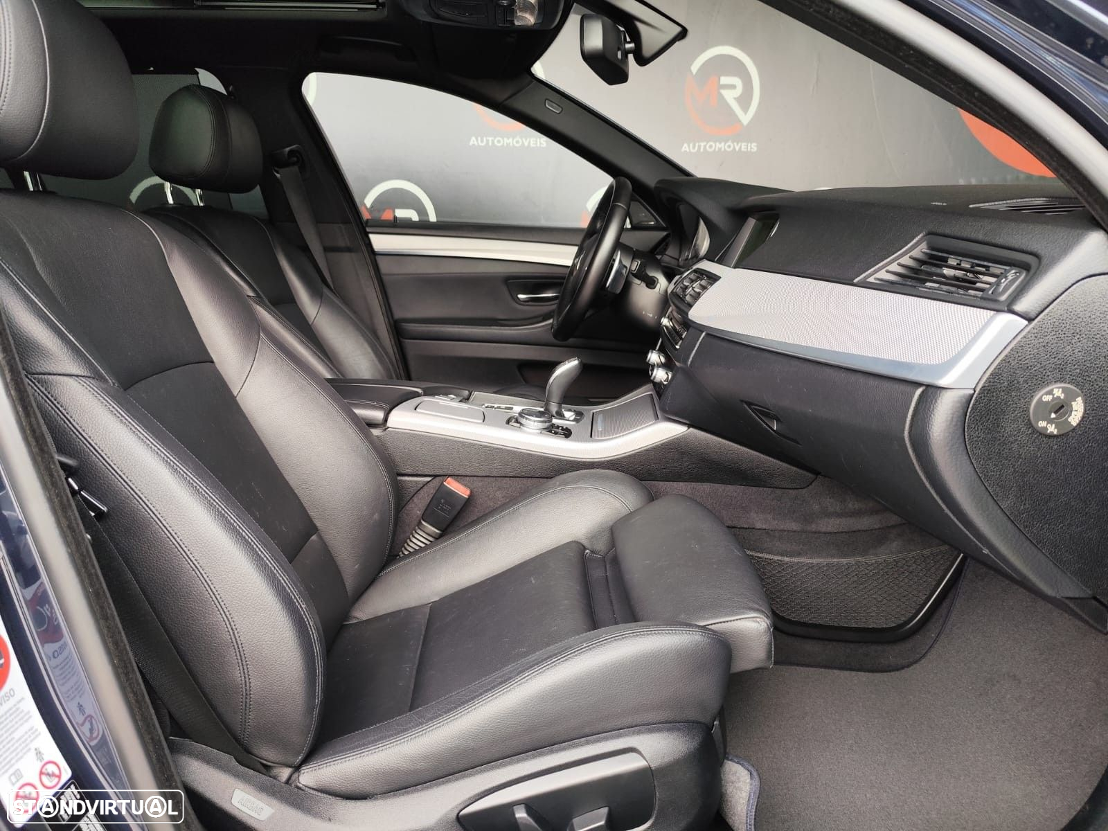 BMW 535 d xDrive Pack M Auto - 34