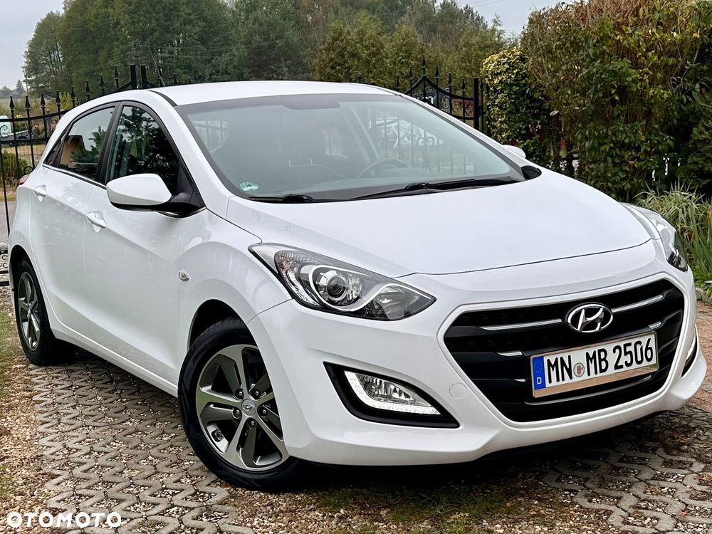 Hyundai i30 1.4 YES - 14