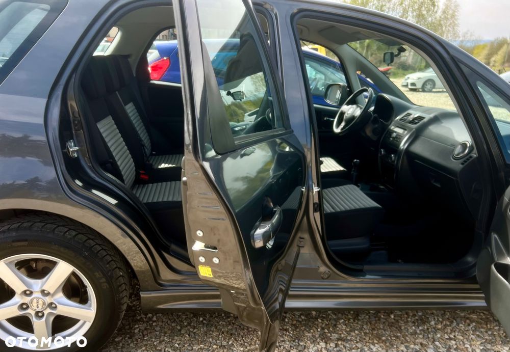 Suzuki SX4 1.6 VVT 4x2 Comfort - 22