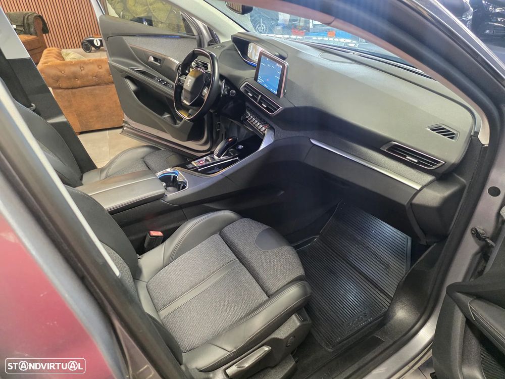 Peugeot 5008 BlueHDI 130 EAT8 Allure Pack - 4