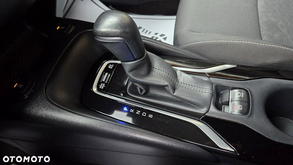 Toyota Corolla 1.8 Hybrid Comfort - 20