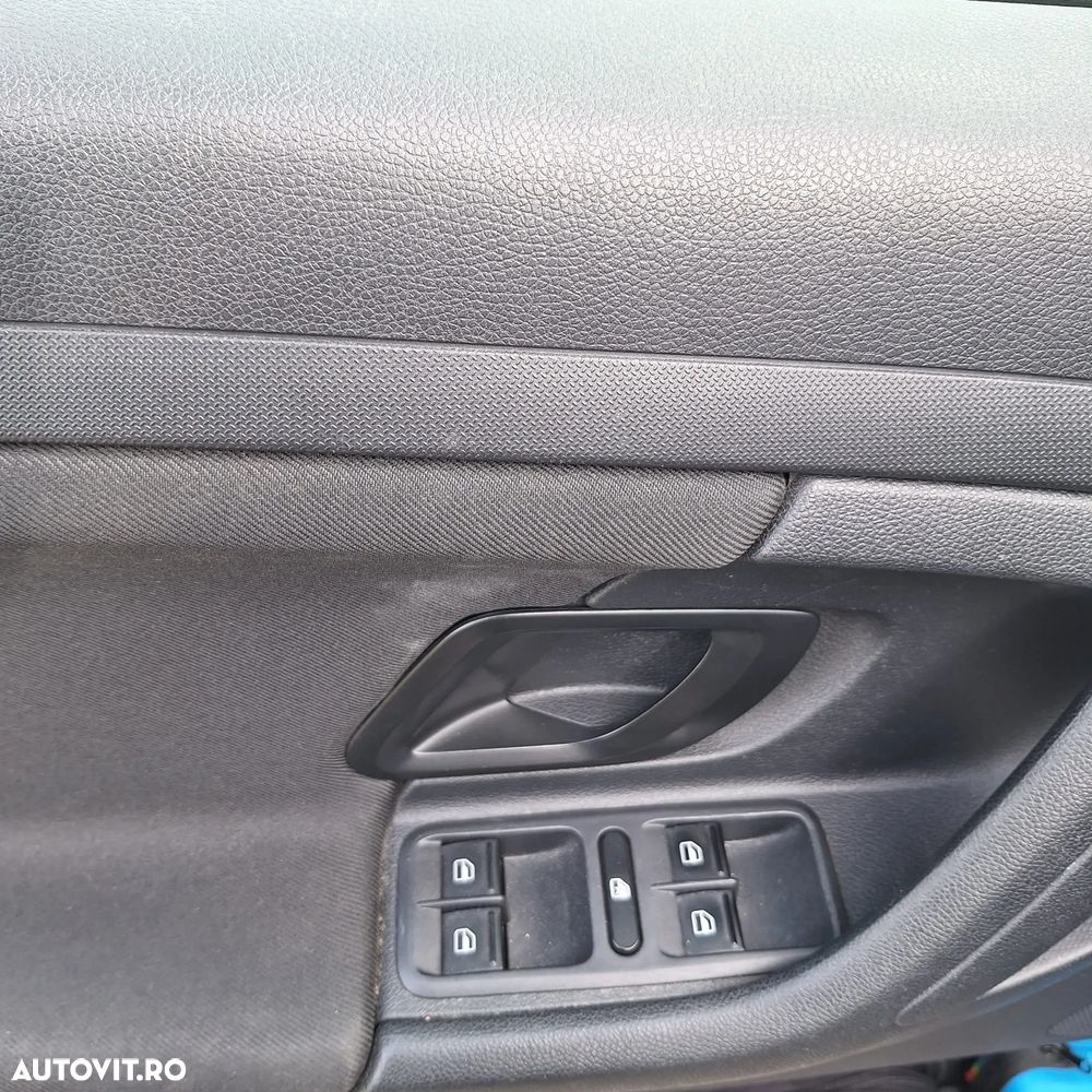 Skoda Roomster 1.6 TDI DPF Scout PLUS EDITION - 1