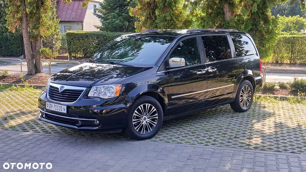 Lancia Voyager 2.8 Multijet 16v Platinum - 9