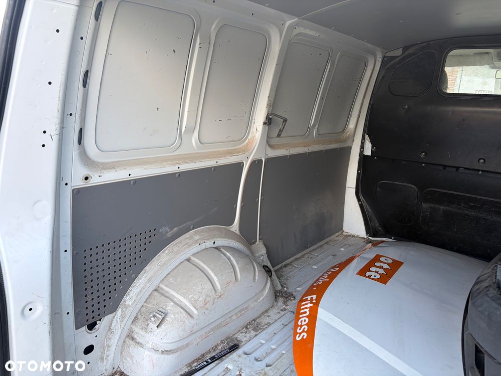 Volkswagen T5 - 14