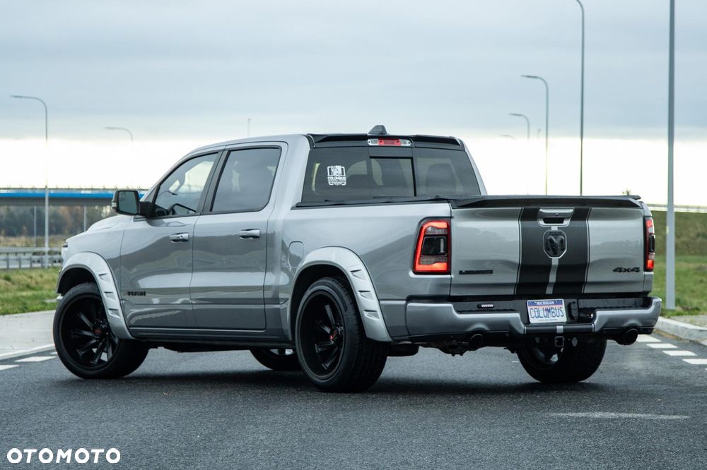 RAM 1500 5.7 Crew Cab Shortbed Laramie Black - 3