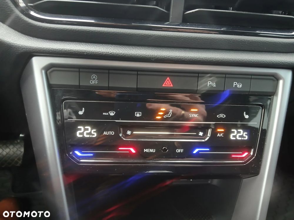 Volkswagen T-Roc 1.5 TSI Life Plus DSG - 22