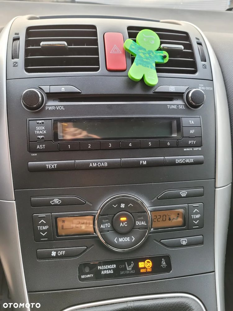 Toyota Auris - 13