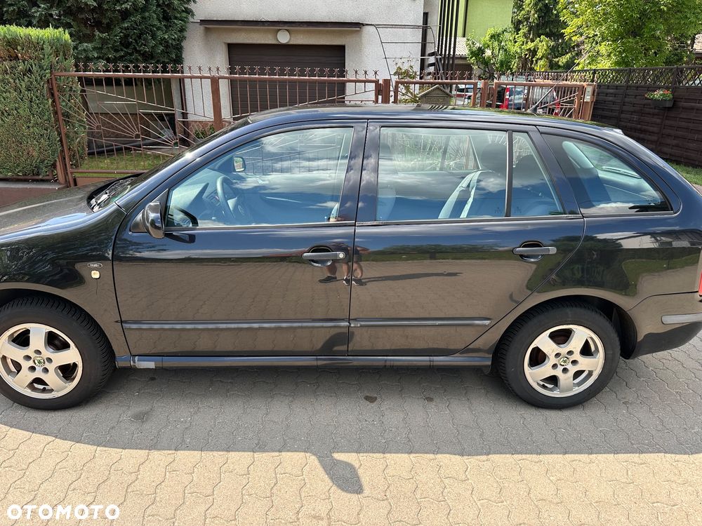 Skoda Fabia 1.4 16V Elegance - 4