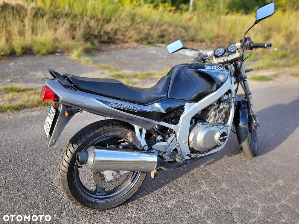 Suzuki GS - 3