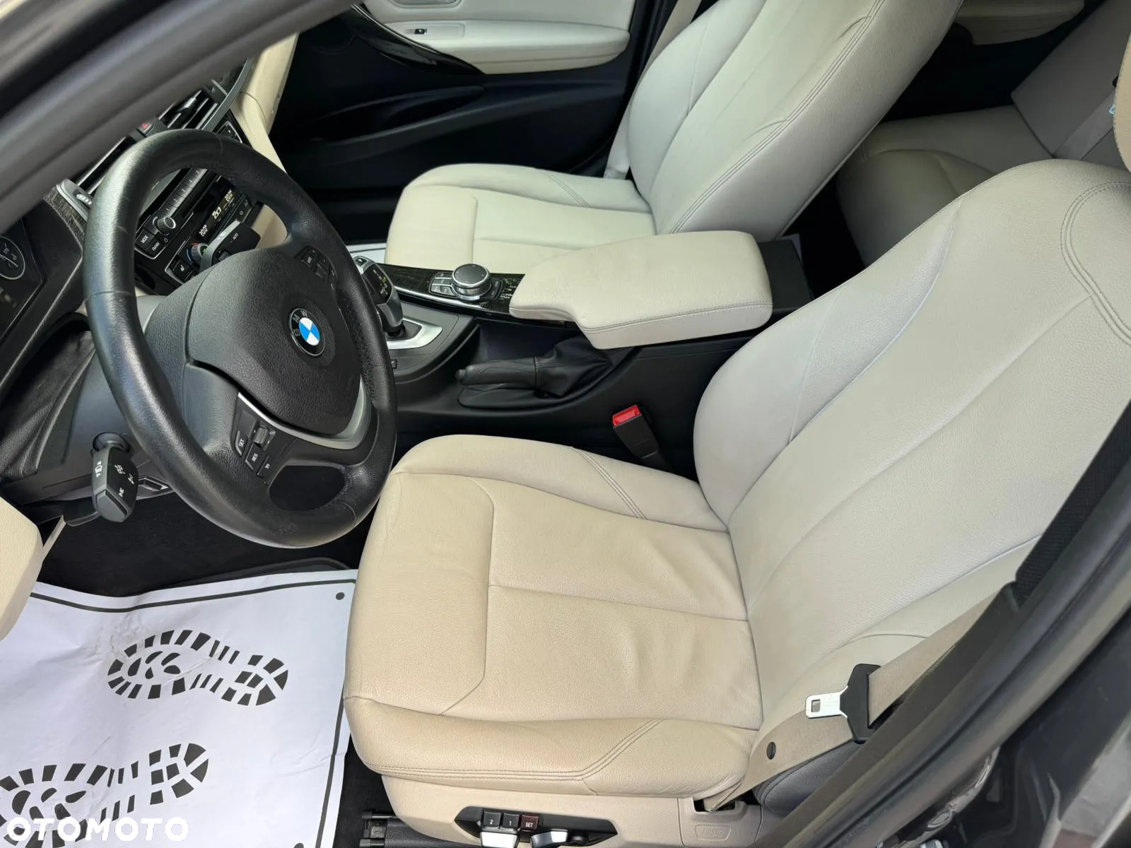 BMW Seria 3 330i - 4