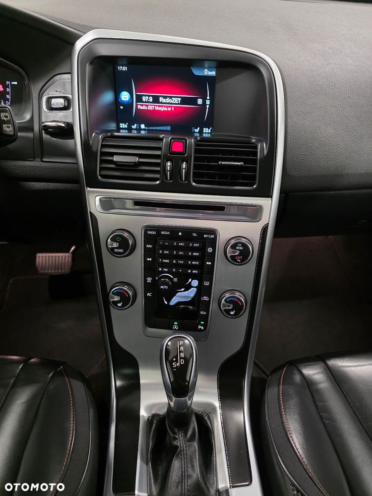 Volvo XC 60 D3 Geartronic Ocean Race - 11