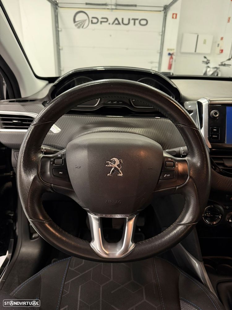 Peugeot 2008 1.2 PureTech Style - 9