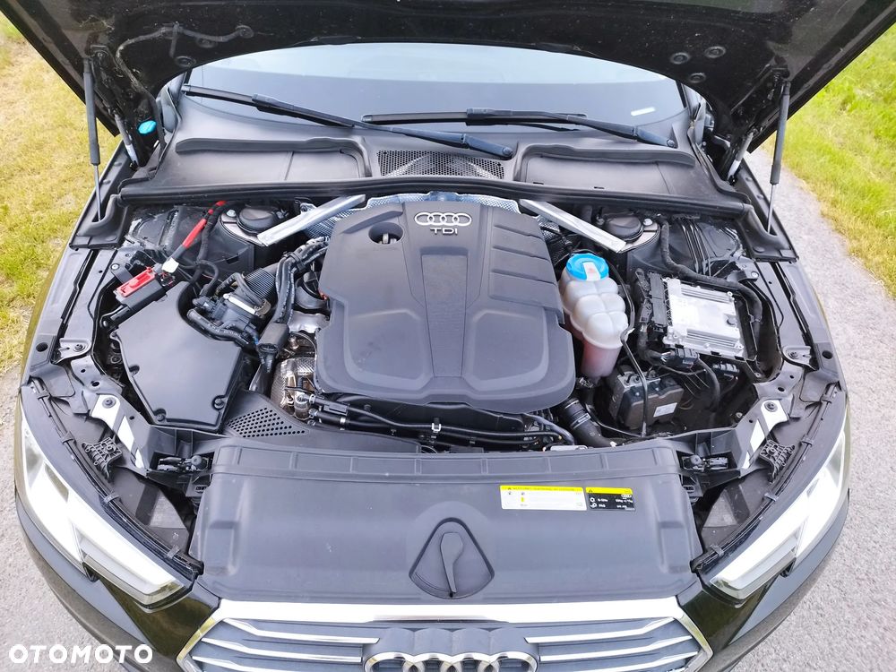 Audi A4 Limousine 2.0 TDI DPF clean diesel Ambiente - 26