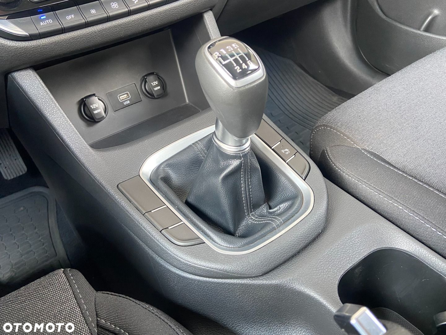 Hyundai i30 1.5 DPI Comfort - 20