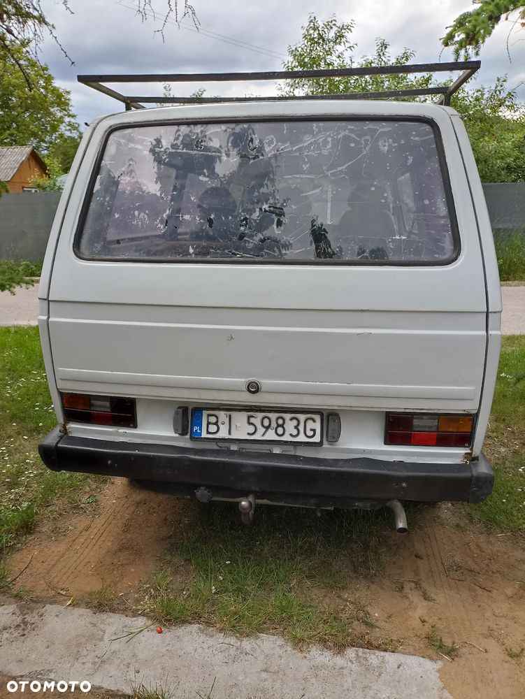 Volkswagen Transporter - 2