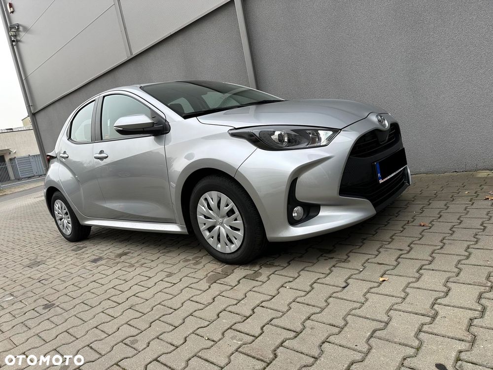 Toyota Yaris 2023 photo 4