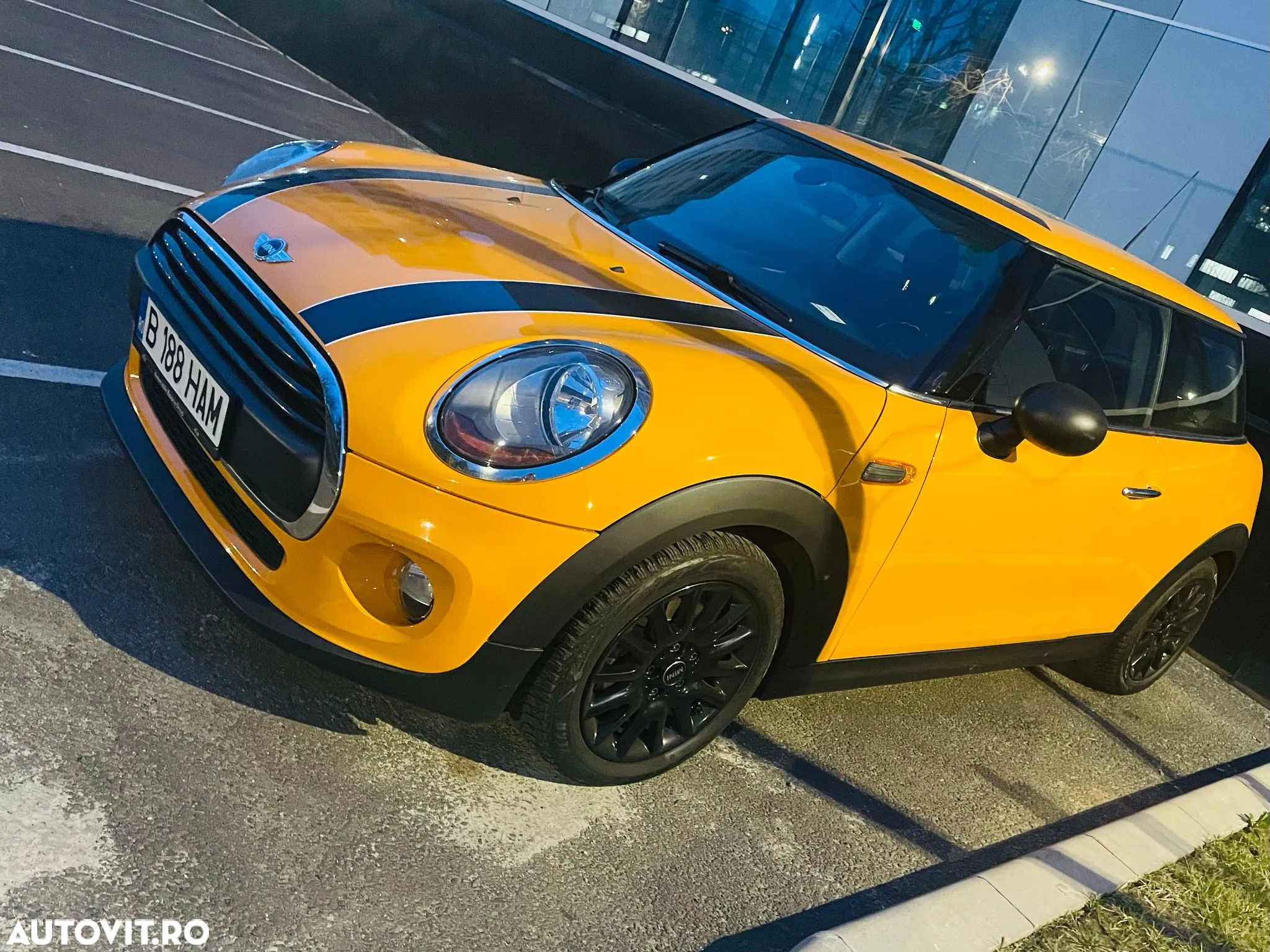 Mini ONE Standard - 18