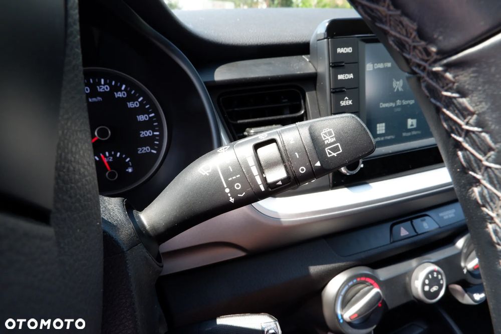 Kia Stonic 1.4 L - 18