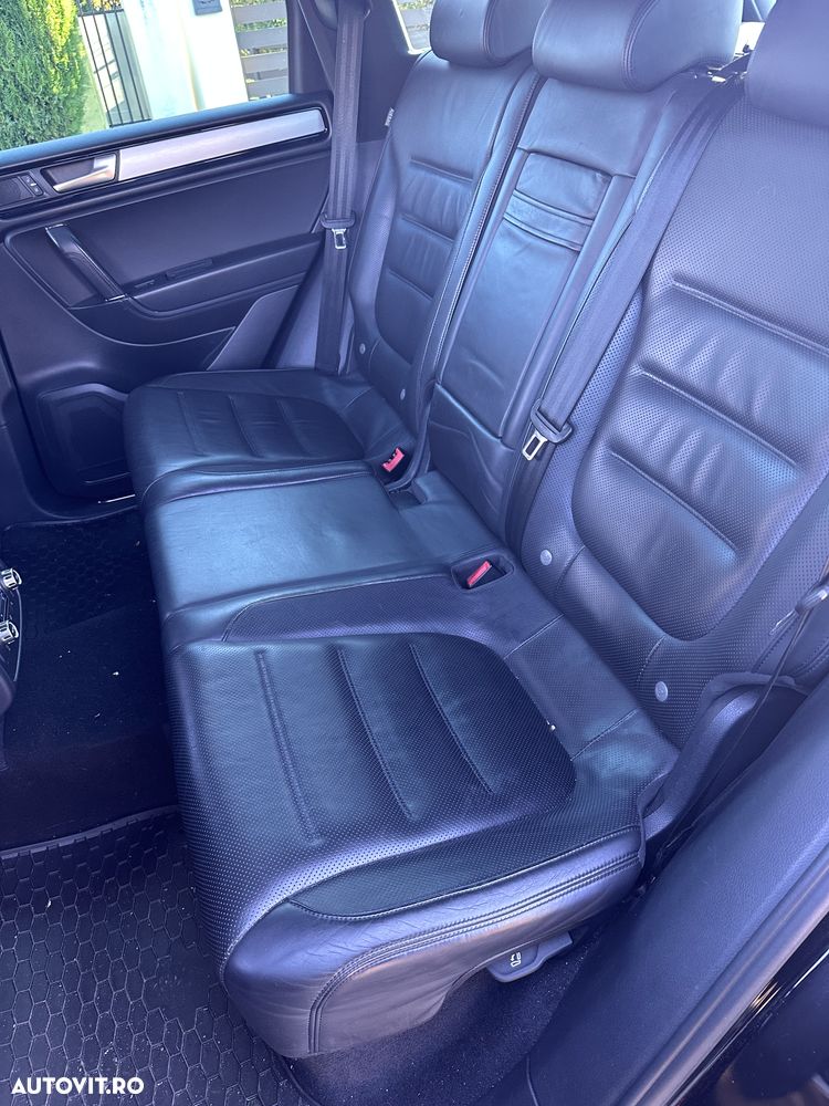 Volkswagen Touareg - 13