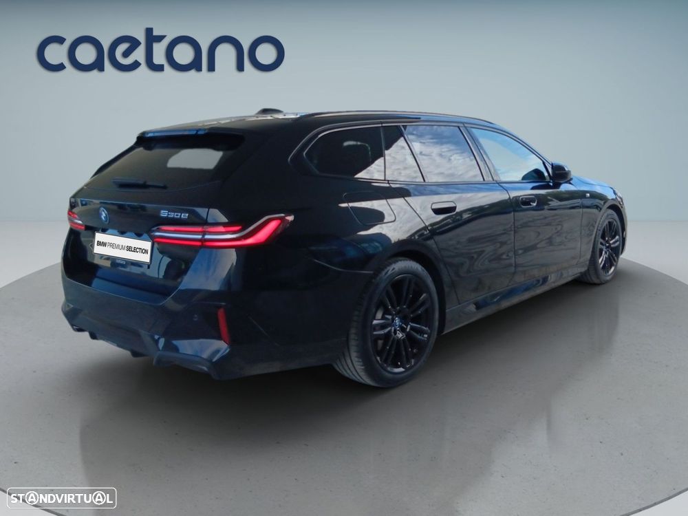 BMW 530 e Pack Desportivo M - 8