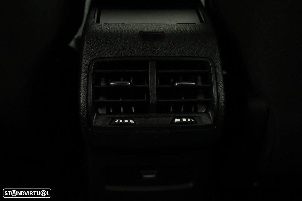 Citroën C4 1.2 PureTech Plus EAT8 - 23