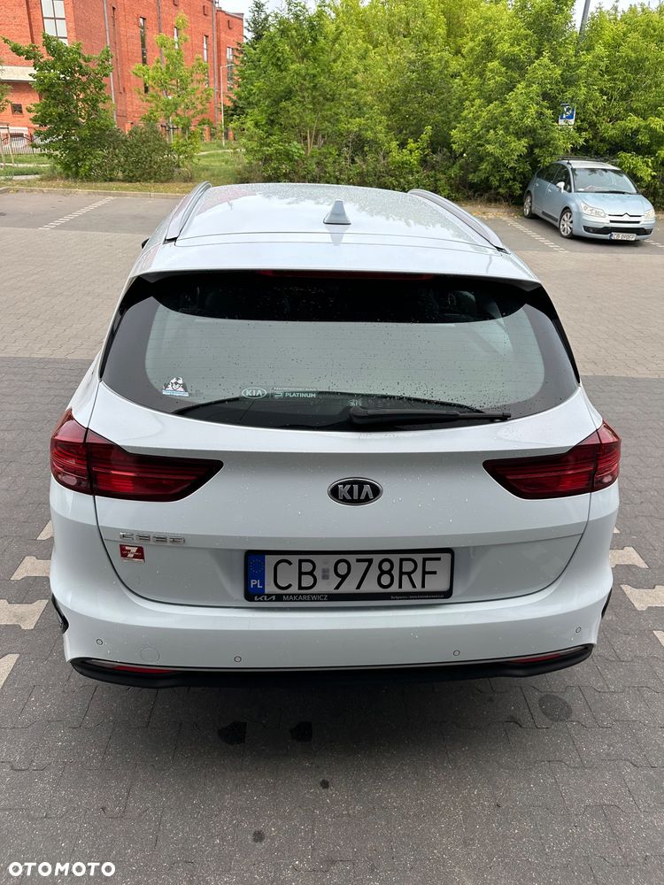 Kia Ceed 1.6 CRDi SCR M - 14