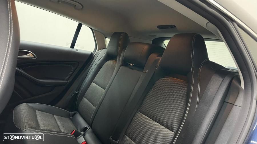 Mercedes-Benz CLA 200 Shooting Brake d 7G-DCT UrbanStyle Edition - 34